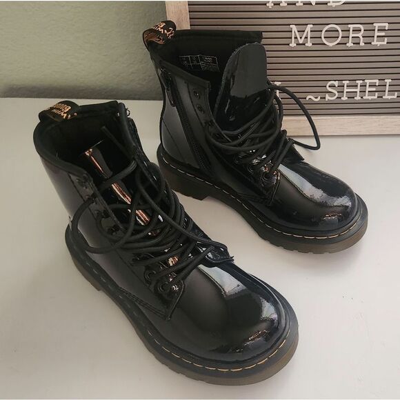 Dr Martens Boots Little Kids Boots Size US 12 - Picture 1 of 6
